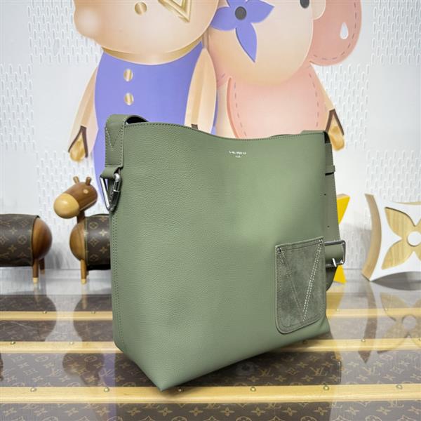 2026120182257689 270